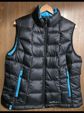 NWOT - Wind River Women's 600 Fill Packable Puffer Vest With Sack